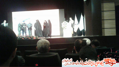 برگزیده شدن  دو دانش آموز اصفهانی در جشنواره ملی 