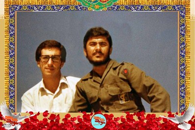 نفر سمت راست شهید احمد صالحی‌نژاد