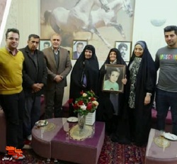 مادران شهدا، فرزندشان را با خدا معامله کردند