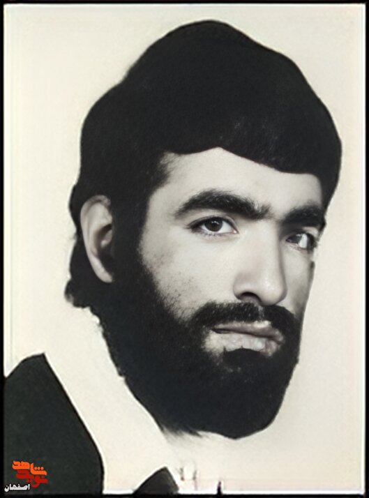 امام، رزمندگان و تمام خدمتگزاران اسلام را فراموش نكنيد